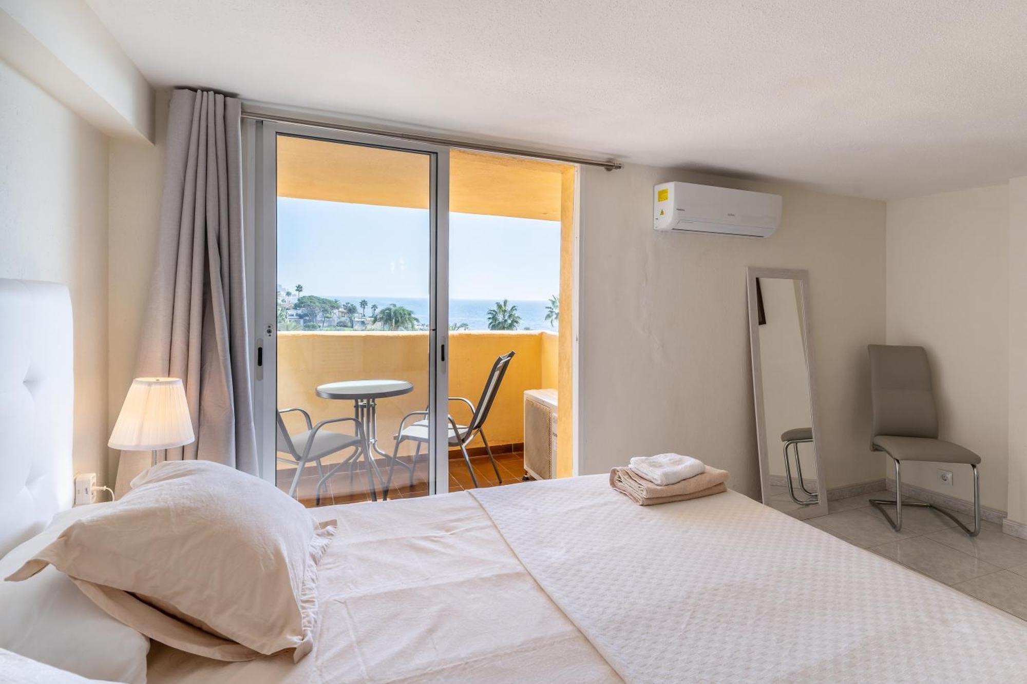 Appartement Beachfront Puerto Cabopino *